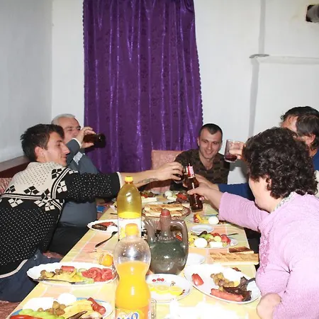 Guest house Bujtina Bashota Koman